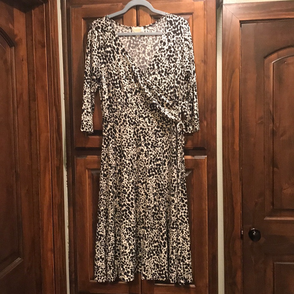 Black & Cream print dress.
